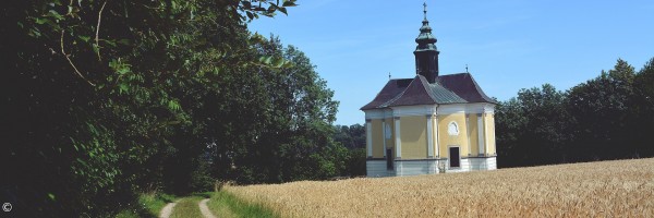 Kapelle im Feld